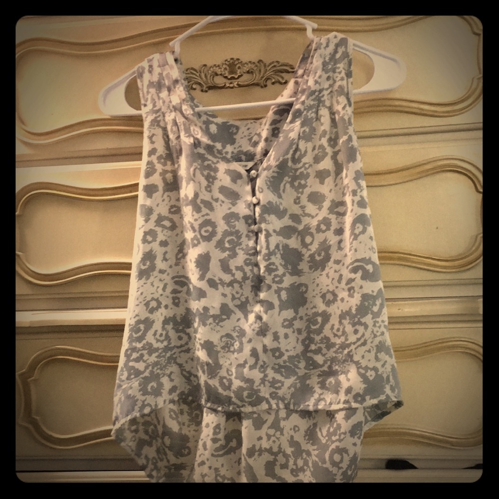 women’s blouse